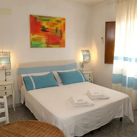 Il Tramonto 卡斯特尔萨多